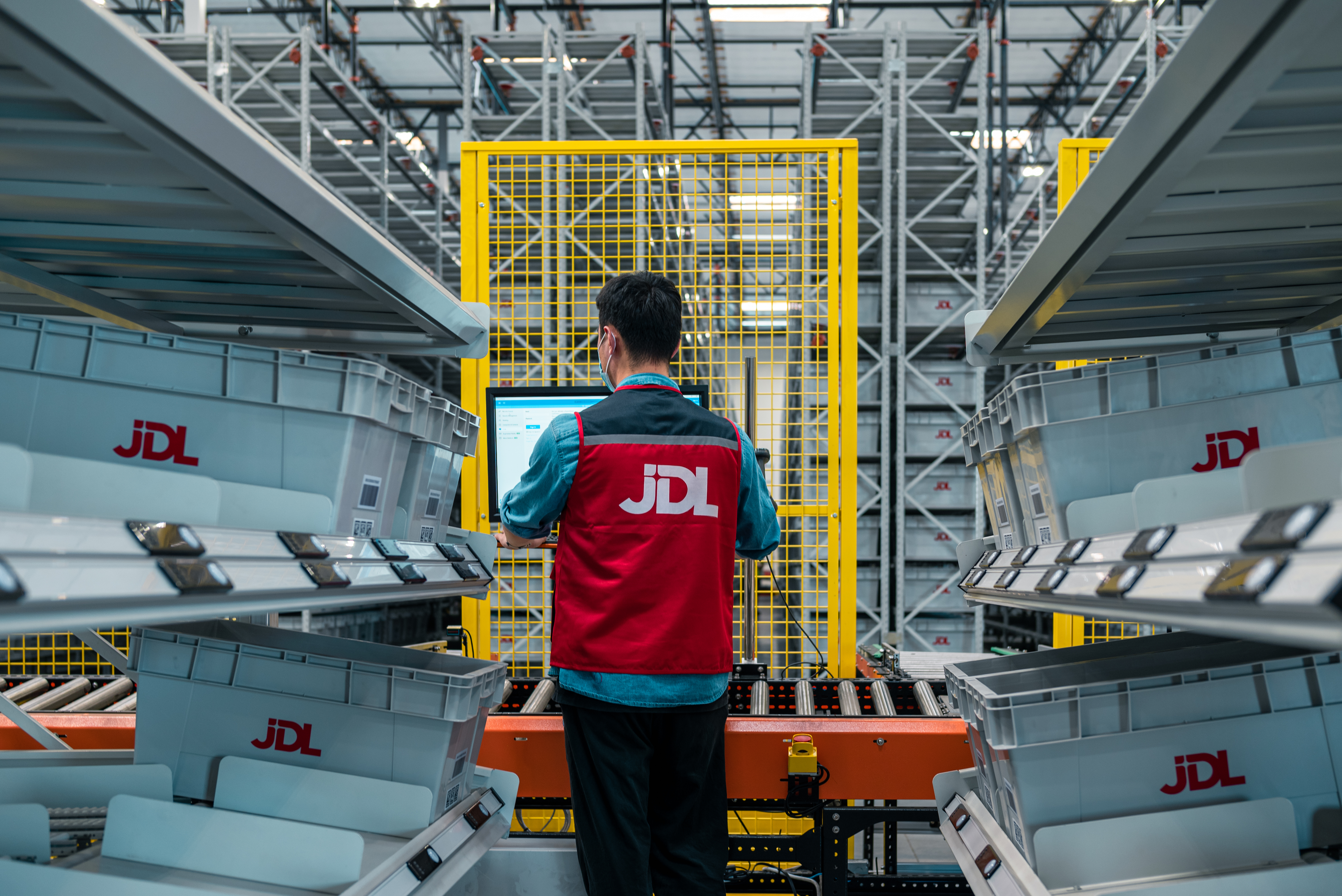 Modern warehouse operations